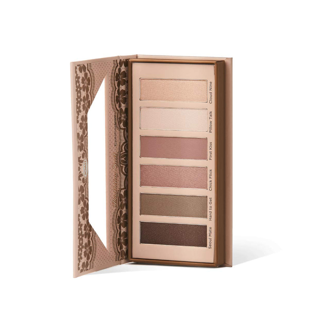 Escapades Eyeshadow Palette, 6 Pigmented Powder Eye Makeup Shades in Matte & Shimmer Finishes, Korean Beauty Palettes - Date Night