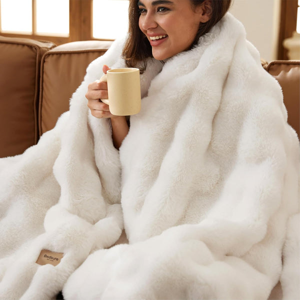 CloudSoft Faux Fur Throw